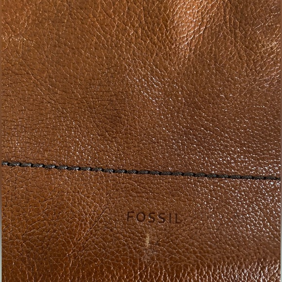 Fossil Amelia Hobo Bag 🤎 - Picture 3 of 10